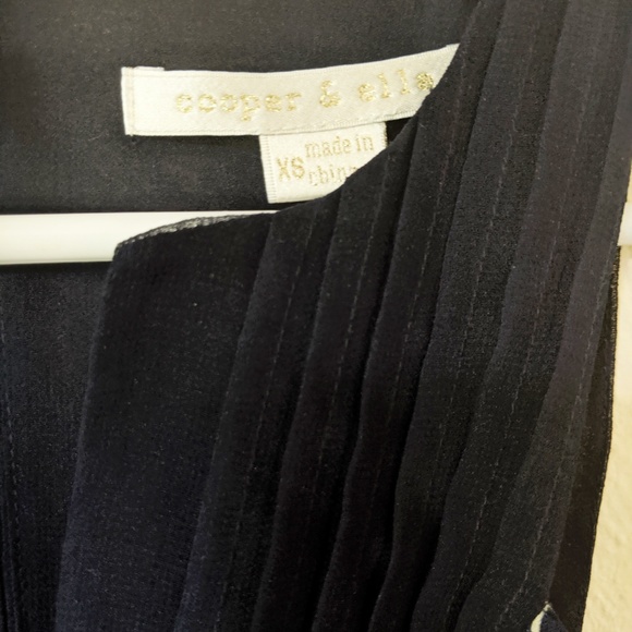 COOPER & ELLA Top - Picture 6 of 6